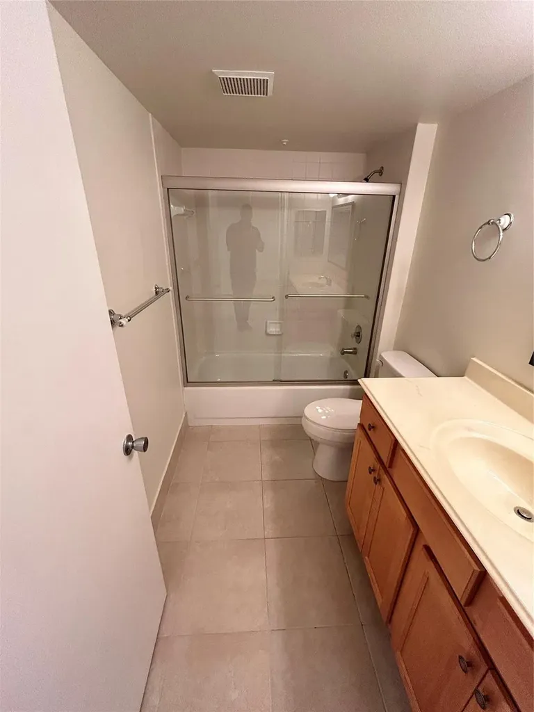 900 SW 142nd Avenue Pembroke Pines FL 33027