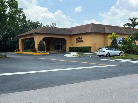 900 SW 142nd Avenue Pembroke Pines FL 33027