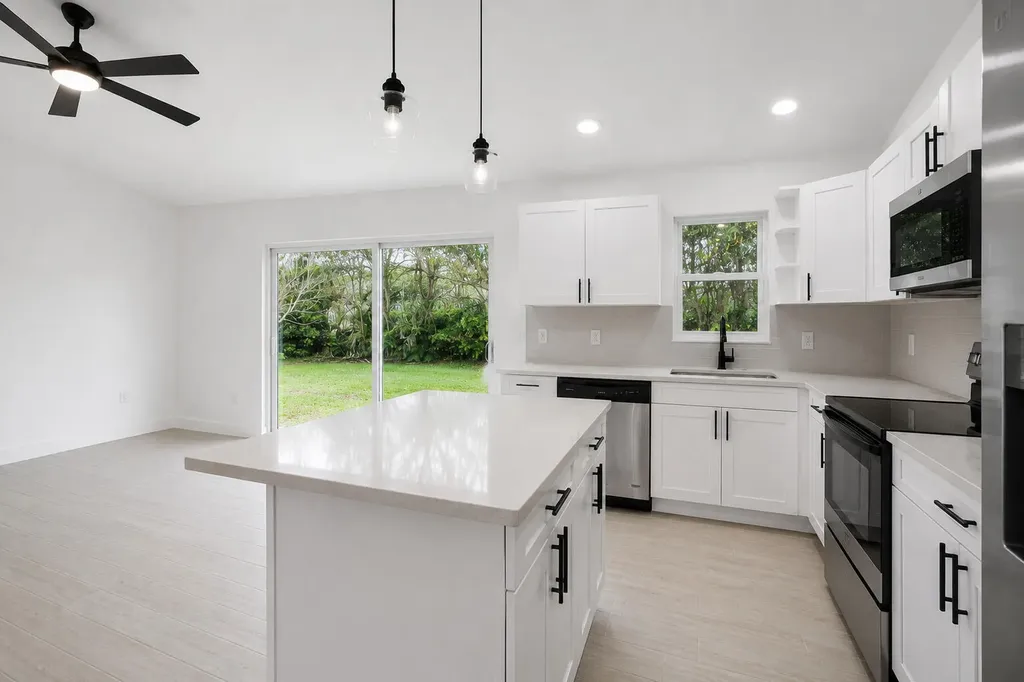 673 Cavern Terrace Sebastian FL 32958