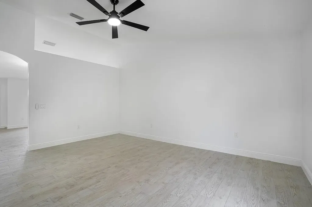 673 Cavern Terrace Sebastian FL 32958