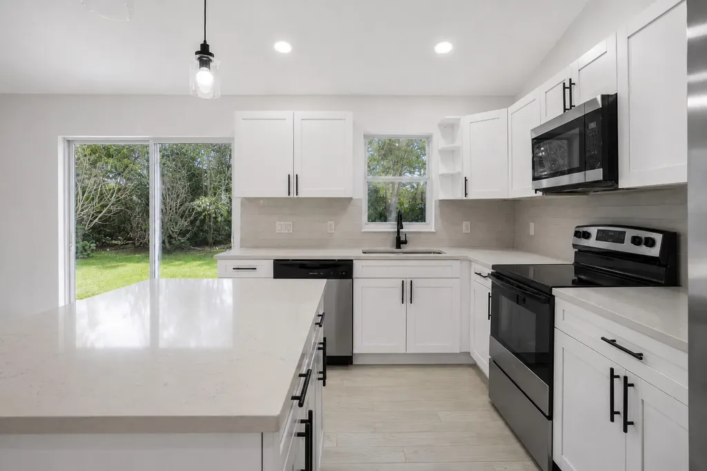 673 Cavern Terrace Sebastian FL 32958