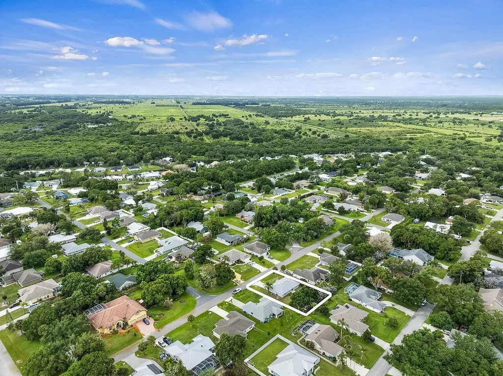 673 Cavern Terrace Sebastian FL 32958