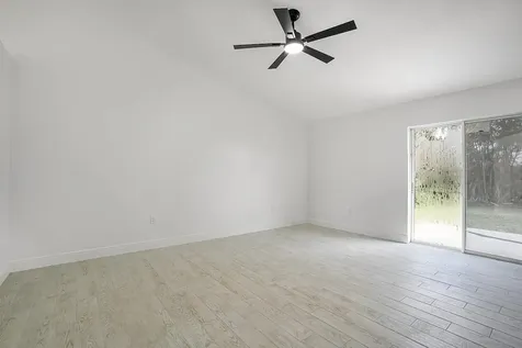673 Cavern Terrace Sebastian FL 32958