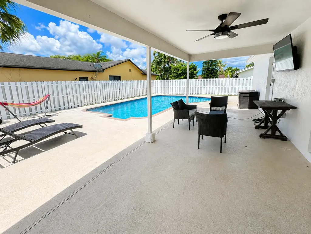 11100 NW 25th Court Sunrise FL 33322
