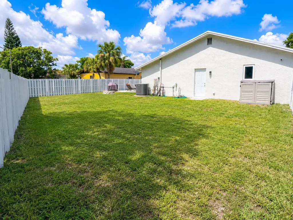 11100 NW 25th Court Sunrise FL 33322
