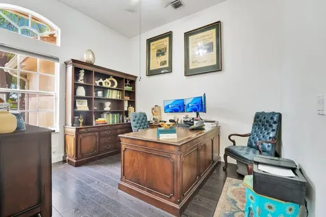 5005 NW 57th Terrace Coral Springs FL 33067