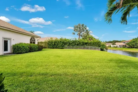 5005 NW 57th Terrace Coral Springs FL 33067