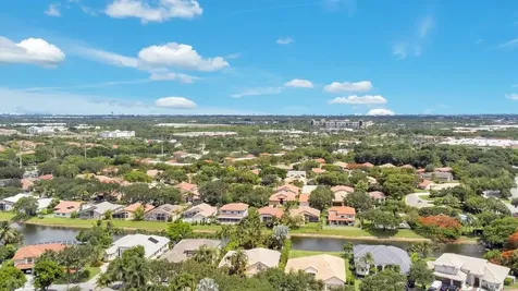 5005 NW 57th Terrace Coral Springs FL 33067