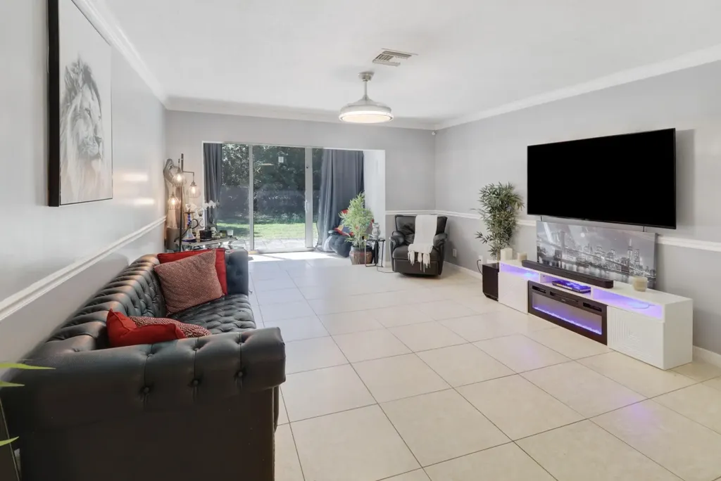 1904 Palmland Drive Boynton Beach FL 33436