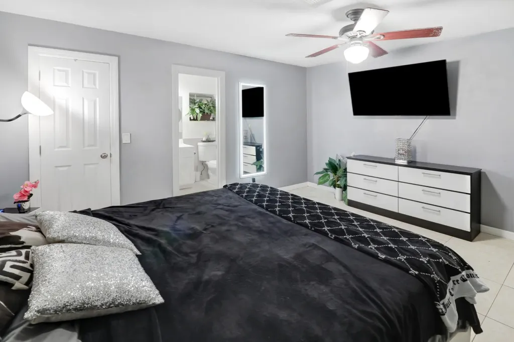 1904 Palmland Drive Boynton Beach FL 33436