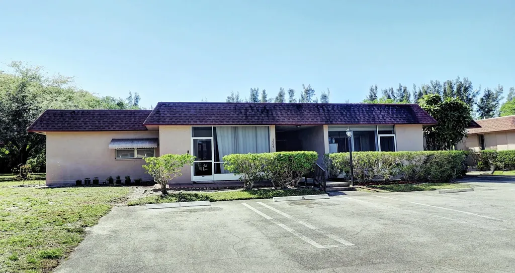 1904 Palmland Drive Boynton Beach FL 33436
