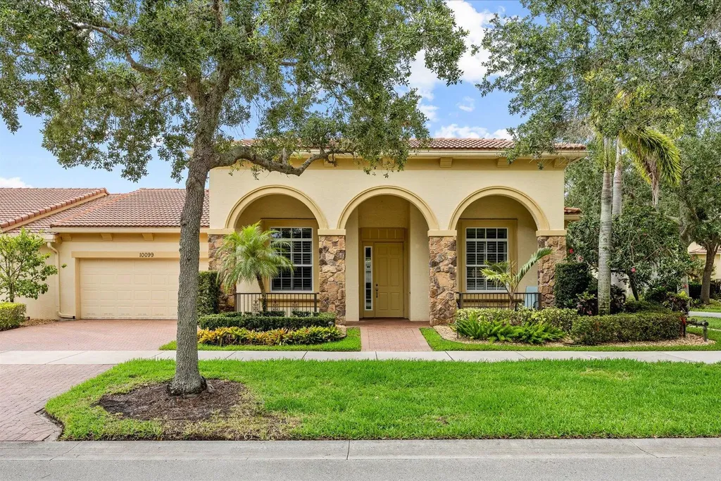 10099 SW Duccio Lane Port St Lucie FL 34986