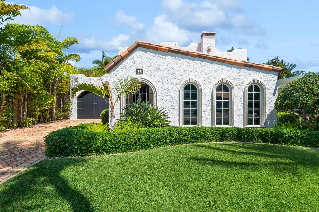 235 Nottingham Boulevard West Palm Beach FL 33405