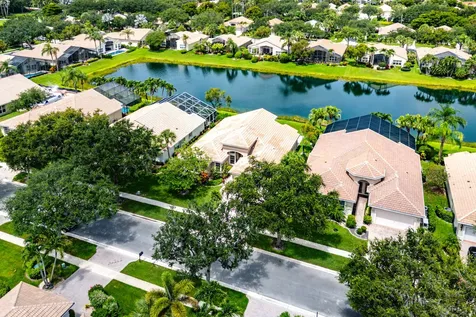 13215 Alhambra Lake Circle Delray Beach FL 33446