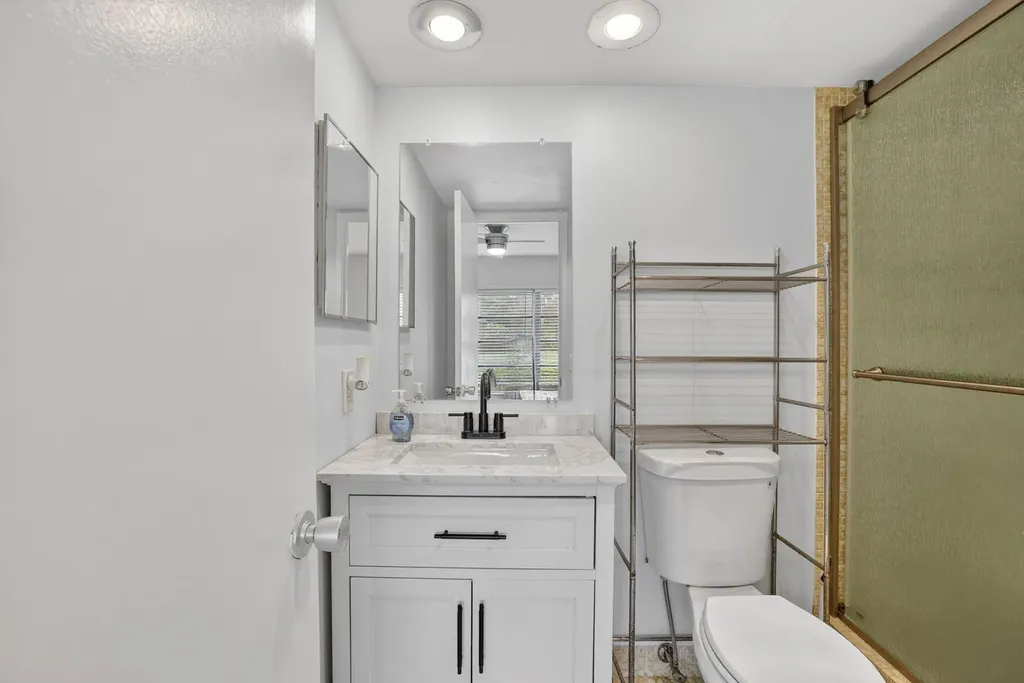 3150 N Palm Aire Drive Pompano Beach FL 33069