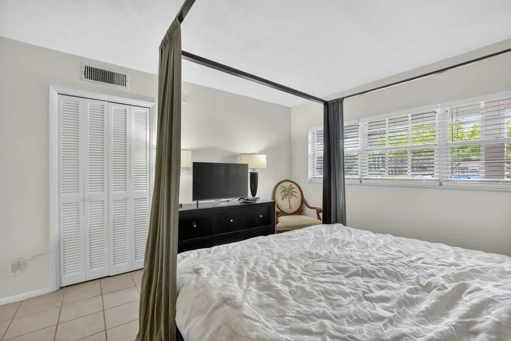 3150 N Palm Aire Drive Pompano Beach FL 33069