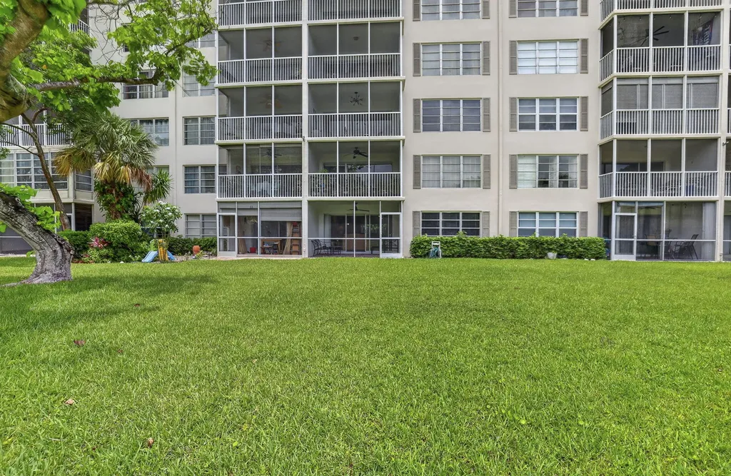 3150 N Palm Aire Drive Pompano Beach FL 33069