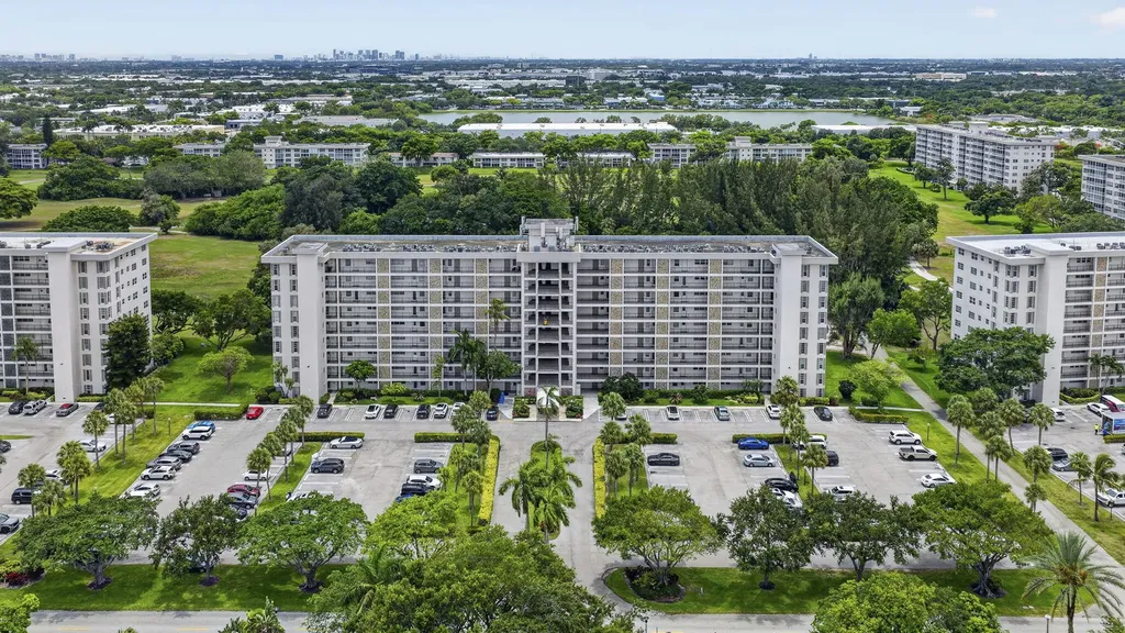 3150 N Palm Aire Drive Pompano Beach FL 33069