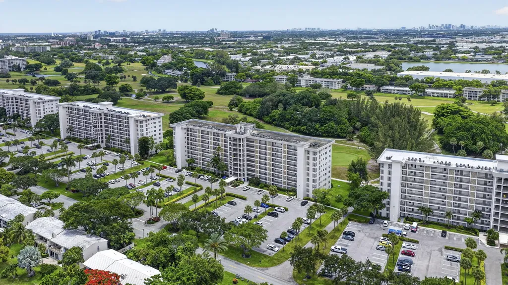 3150 N Palm Aire Drive Pompano Beach FL 33069