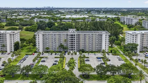 3150 N Palm Aire Drive Pompano Beach FL 33069