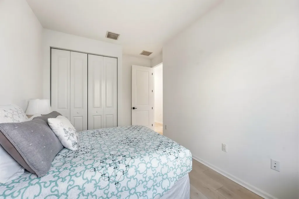 4767 N Longwood Lake Square Westlake FL 33470