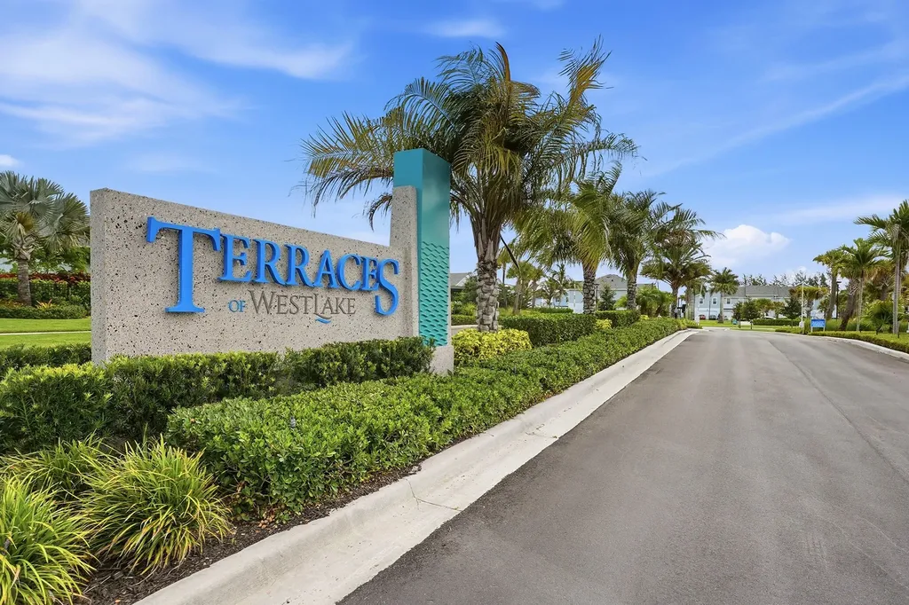 4767 N Longwood Lake Square Westlake FL 33470