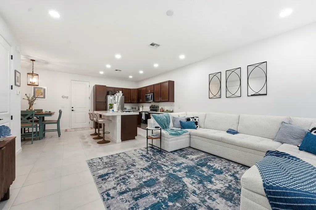 4767 N Longwood Lake Square Westlake FL 33470