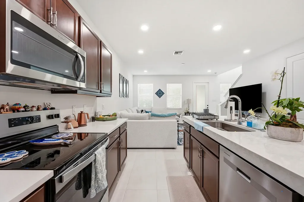 4767 N Longwood Lake Square Westlake FL 33470