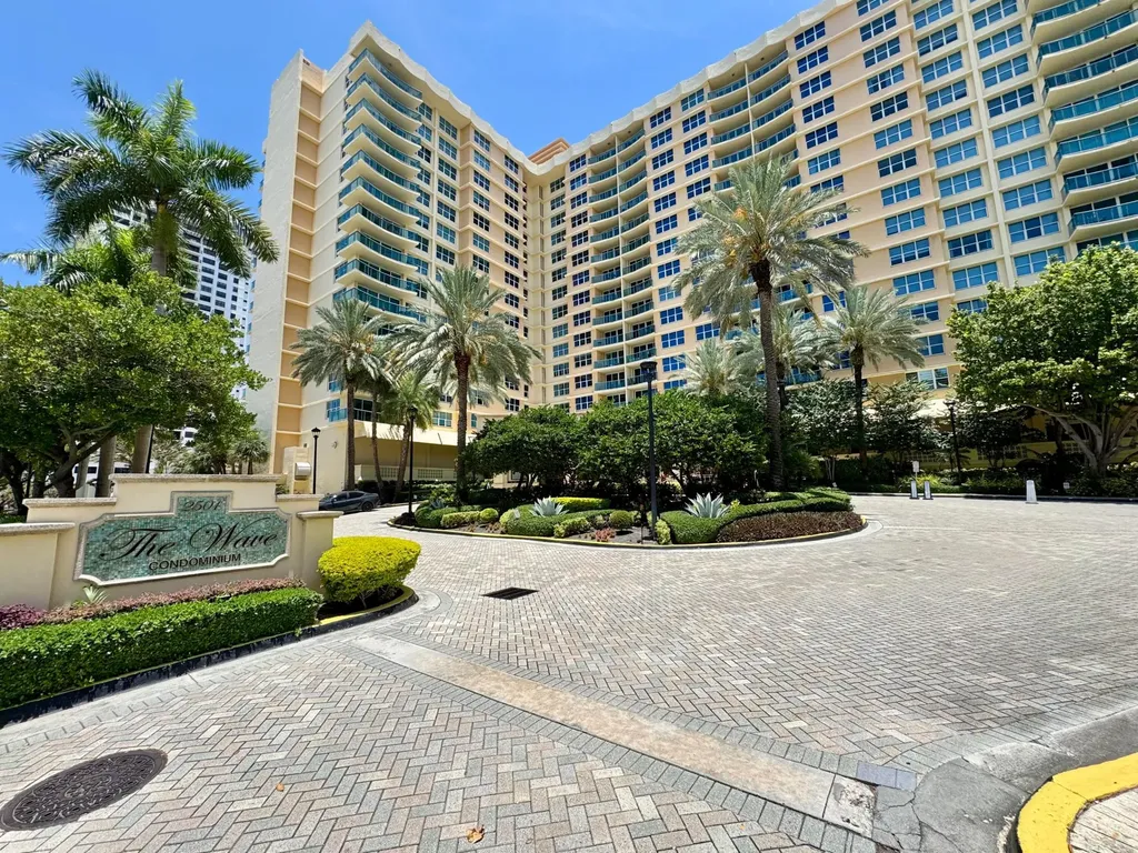 2501 S Ocean Drive Hollywood FL 33019