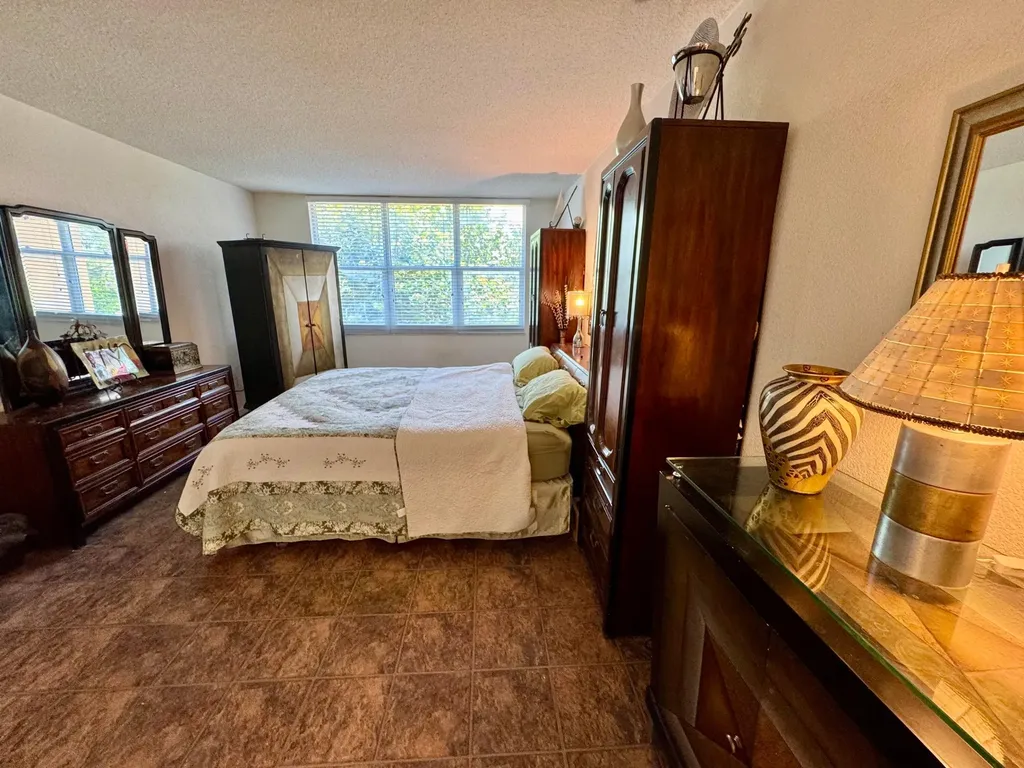 2501 S Ocean Drive Hollywood FL 33019