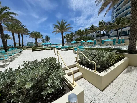 2501 S Ocean Drive Hollywood FL 33019