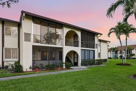 3561 Tall Pine Way Greenacres FL 33463
