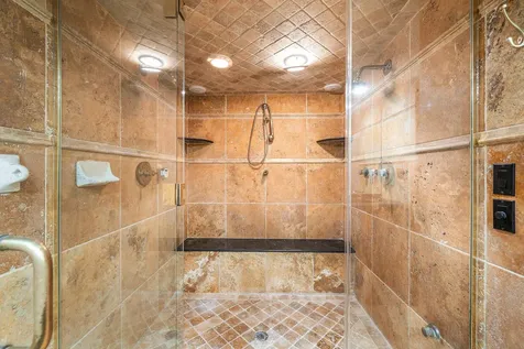 16 Via Lago Boynton Beach FL 33435