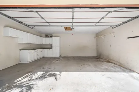 16 Via Lago Boynton Beach FL 33435