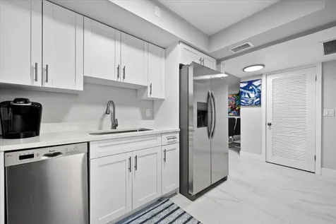 5500 Tamberlane Circle Palm Beach Gardens FL 33418