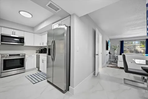 5500 Tamberlane Circle Palm Beach Gardens FL 33418
