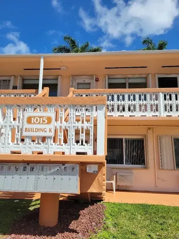 1015 SW 11th Avenue Hallandale Beach FL 33009