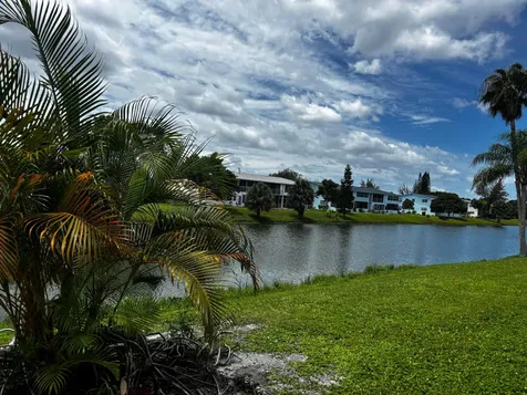 31 Northampton West Palm Beach FL 33417