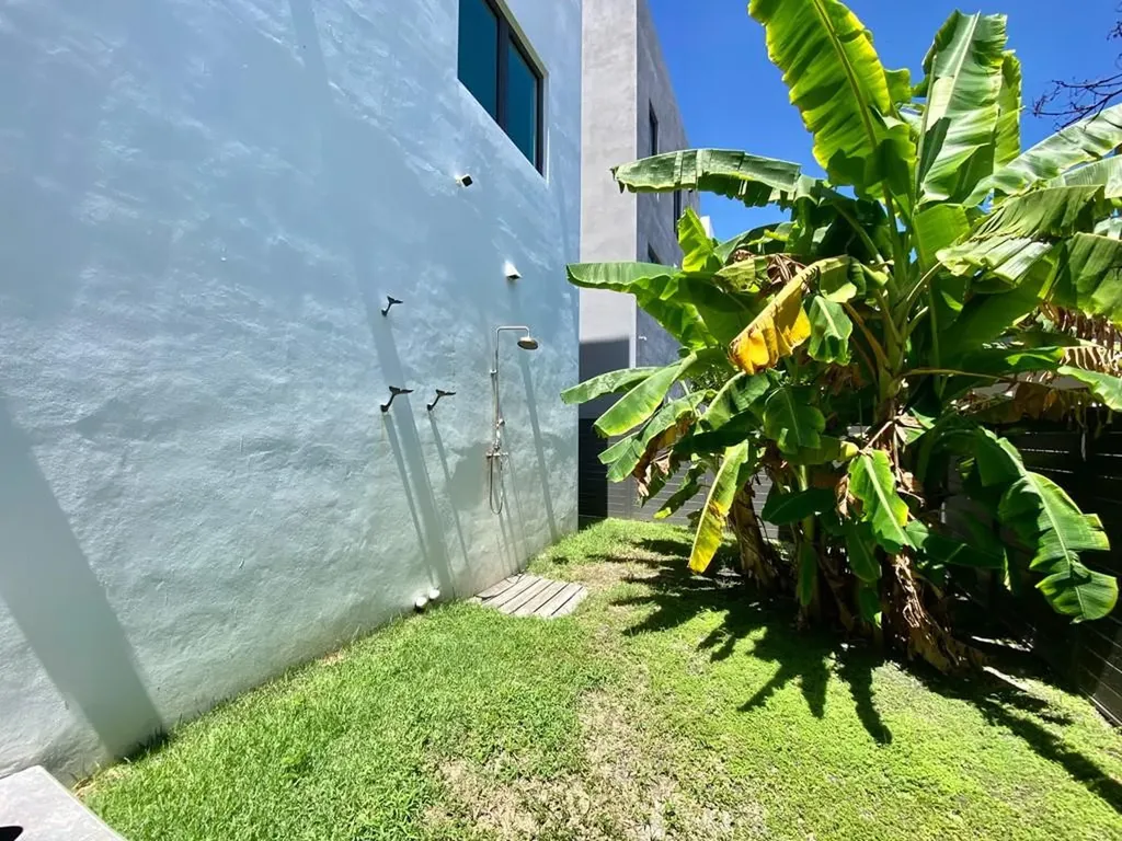 348 Balboa Street Hollywood FL 33019