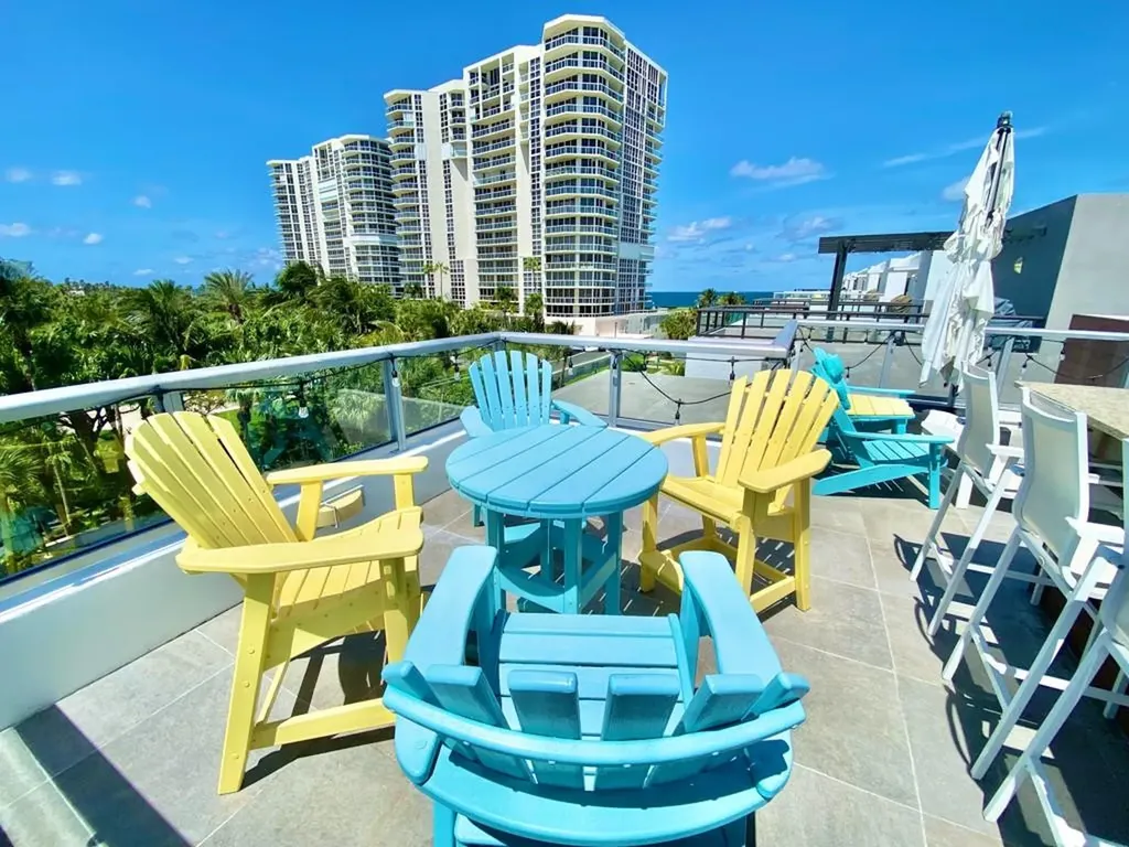 348 Balboa Street Hollywood FL 33019
