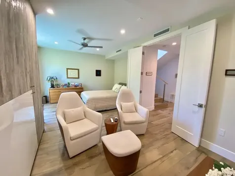 348 Balboa Street Hollywood FL 33019