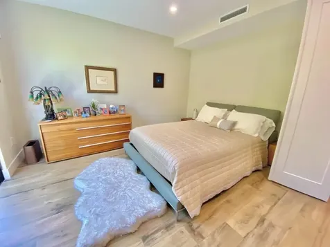 348 Balboa Street Hollywood FL 33019