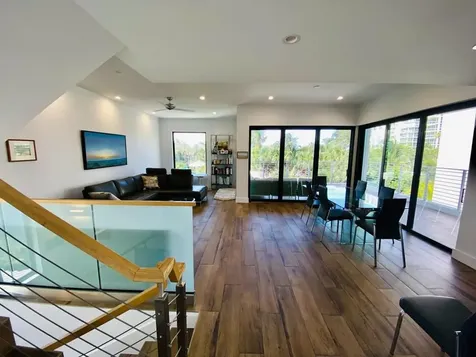 348 Balboa Street Hollywood FL 33019