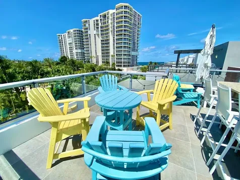 348 Balboa Street Hollywood FL 33019
