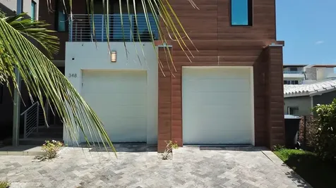 348 Balboa Street Hollywood FL 33019
