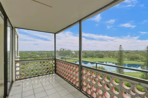 4222 Inverrary Boulevard Lauderhill FL 33319