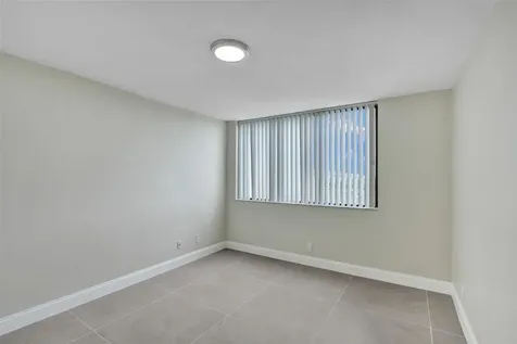 4222 Inverrary Boulevard Lauderhill FL 33319