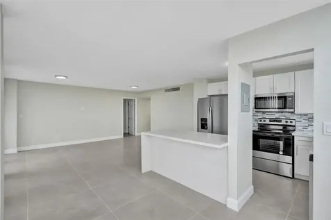 4222 Inverrary Boulevard Lauderhill FL 33319