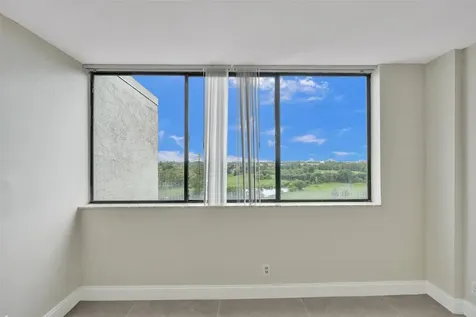 4222 Inverrary Boulevard Lauderhill FL 33319
