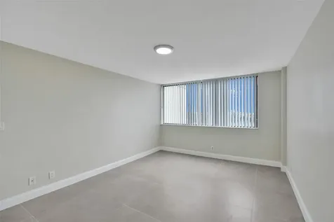 4222 Inverrary Boulevard Lauderhill FL 33319